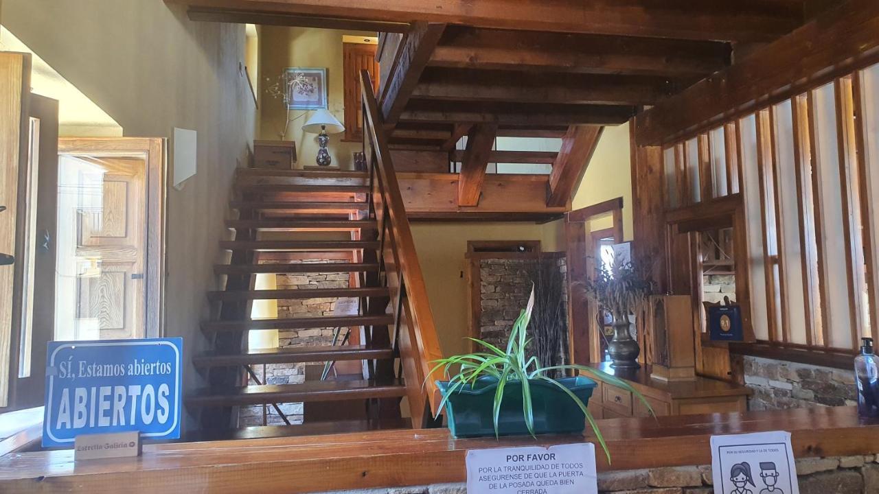 Posada De Serrada Serrada de la Fuente المظهر الخارجي الصورة